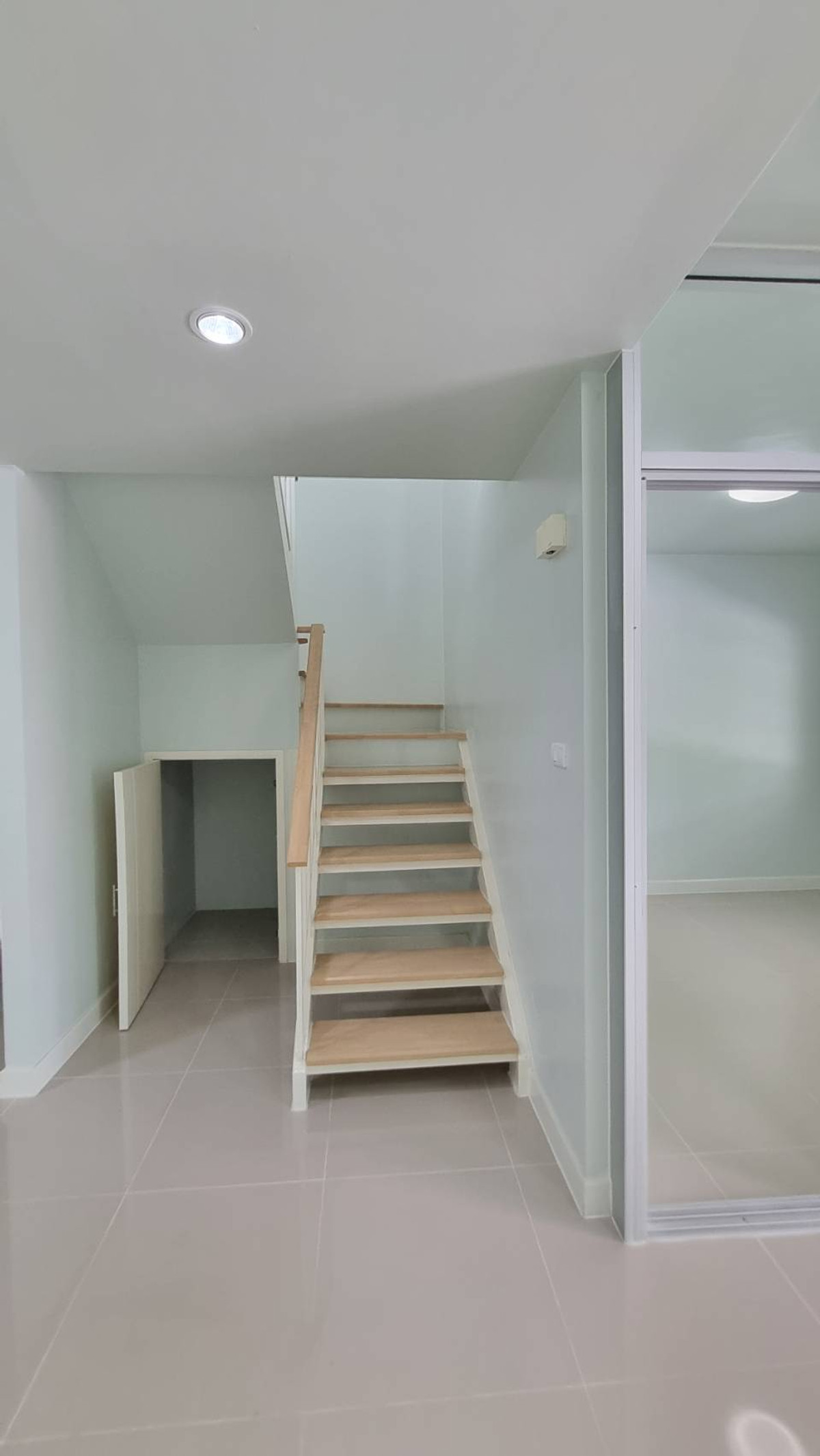 Nonthaburi, Bang Yai, Bangbuathong : 96915 - Sale/Rent Sale For Rent 2-story semi-detached house, Areeya Village, The Village, Chaiyaphruek - Wongwaen Flace 6, Sai Noi Subdistrict, Sai Noi District, Nonthaburi Province.