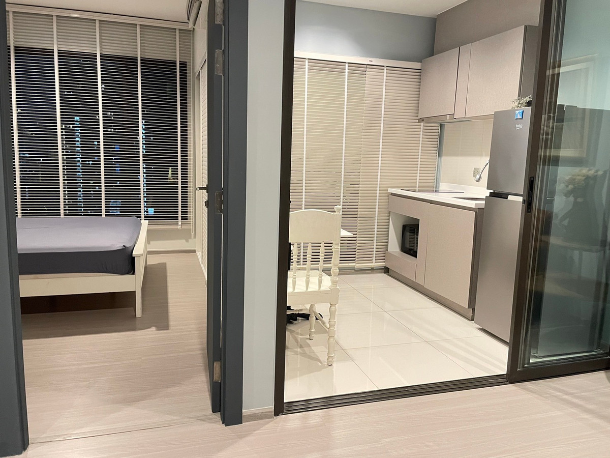 For RentCondoRama9, Petchburi, RCA : For rent, Life Asoke, near MRT Phetchaburi, near Airport Rail Link Makkasan Station.