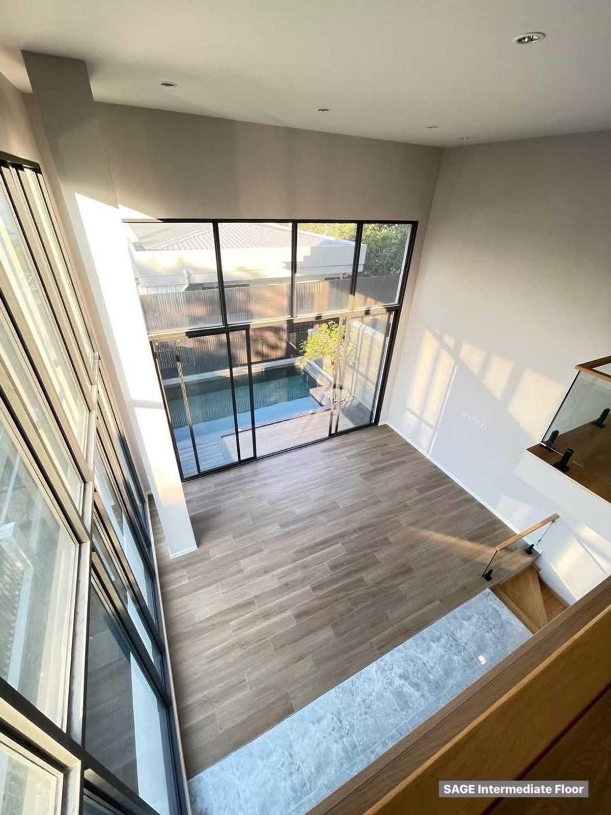 ให้เช่าบ้านสุขุมวิท อโศก ทองหล่อ : 🏡 LV-H690013 ให้เช่า บ้านหรู 4.5 ชั้น ซอยทองหล่อ 25 จดทะเบียนบริษัทได้ ใจกลางสุขุมวิท