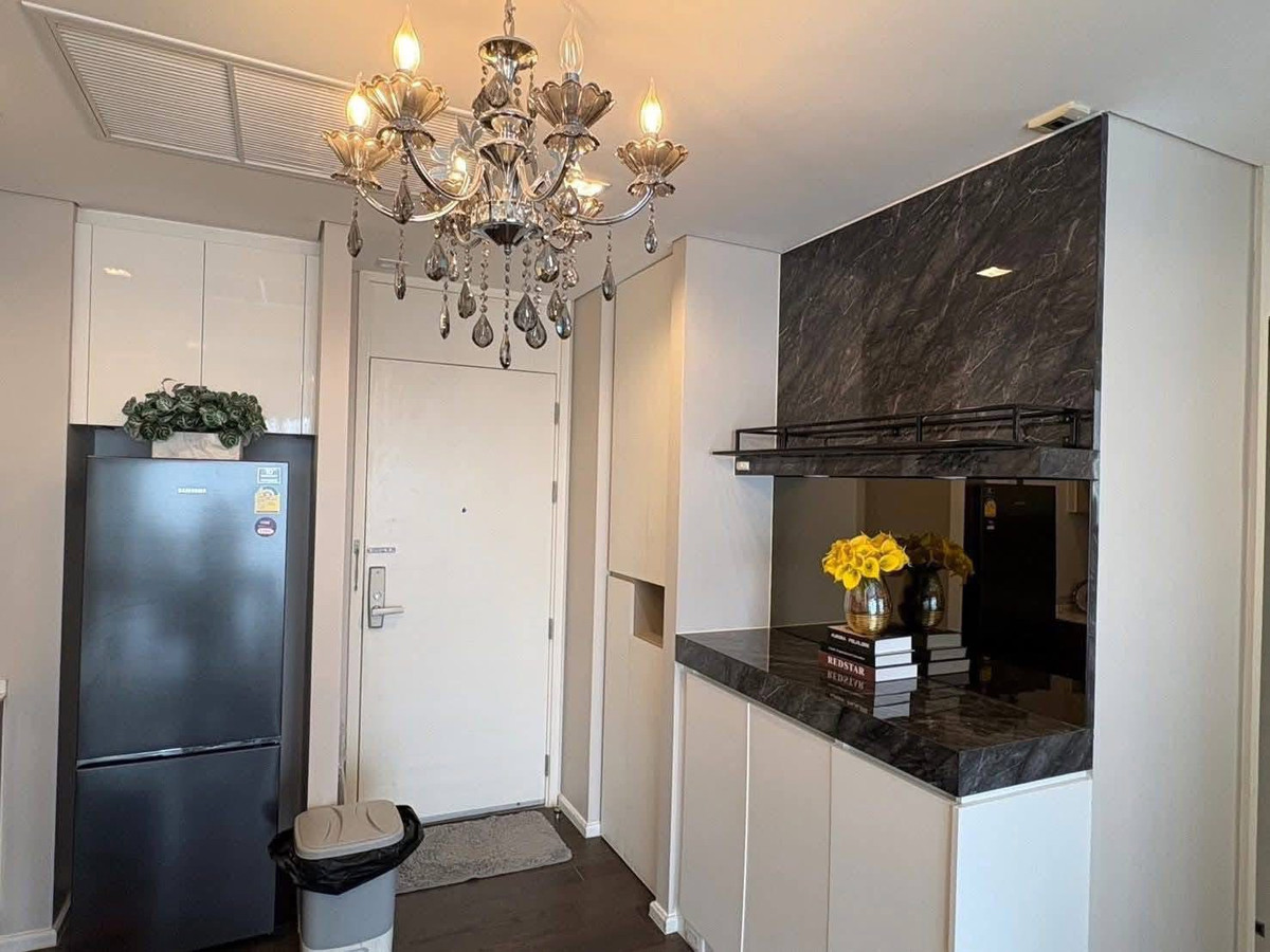 ให้เช่าคอนโดลาดพร้าว เซ็นทรัลลาดพร้าว :  💥 FOR RENT   :  The Saint Residences  Condo   💥  