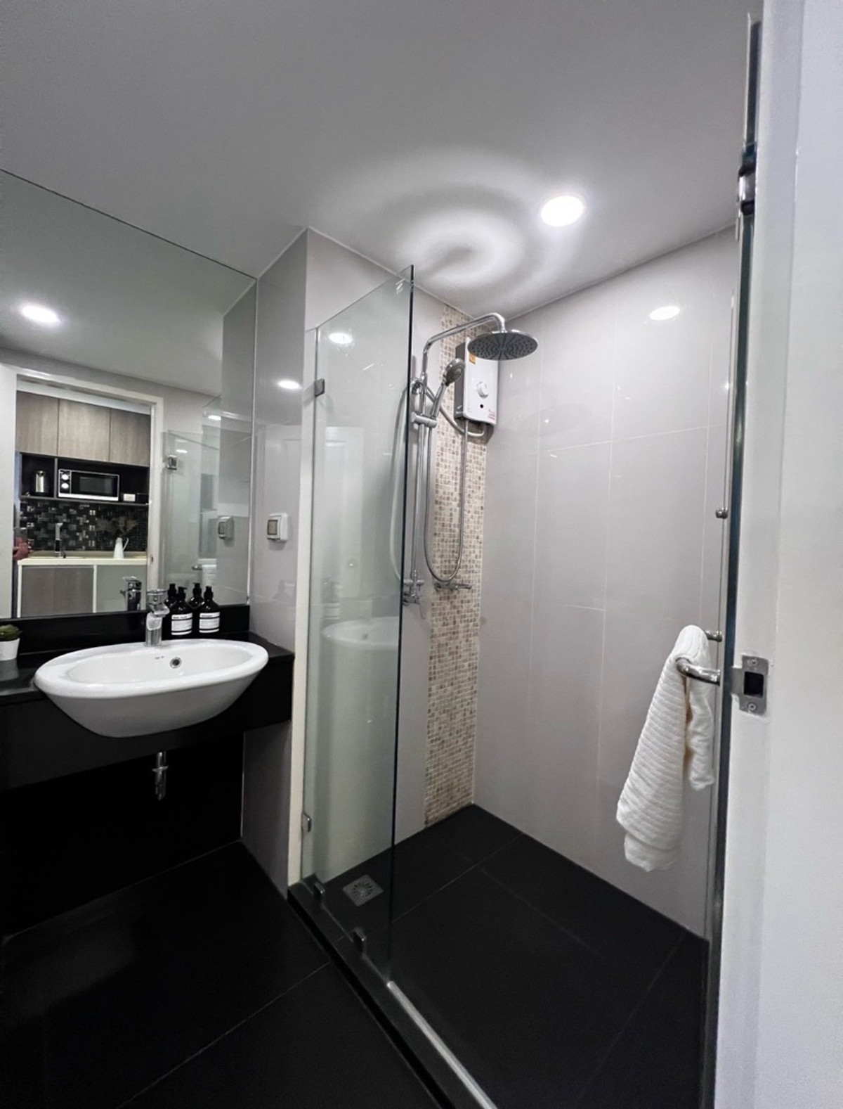 ให้เช่าคอนโดปิ่นเกล้า จรัญสนิทวงศ์ : 🔥ให้เช่า ชาโตว์อินทาวน์ ปิ่นเกล้า  🔥 เฟอร์ครบ พร้อมเข้าอยู่ ชั้น4และ 5 ไม่อนุญาตให้เลี้ยงสัตว์