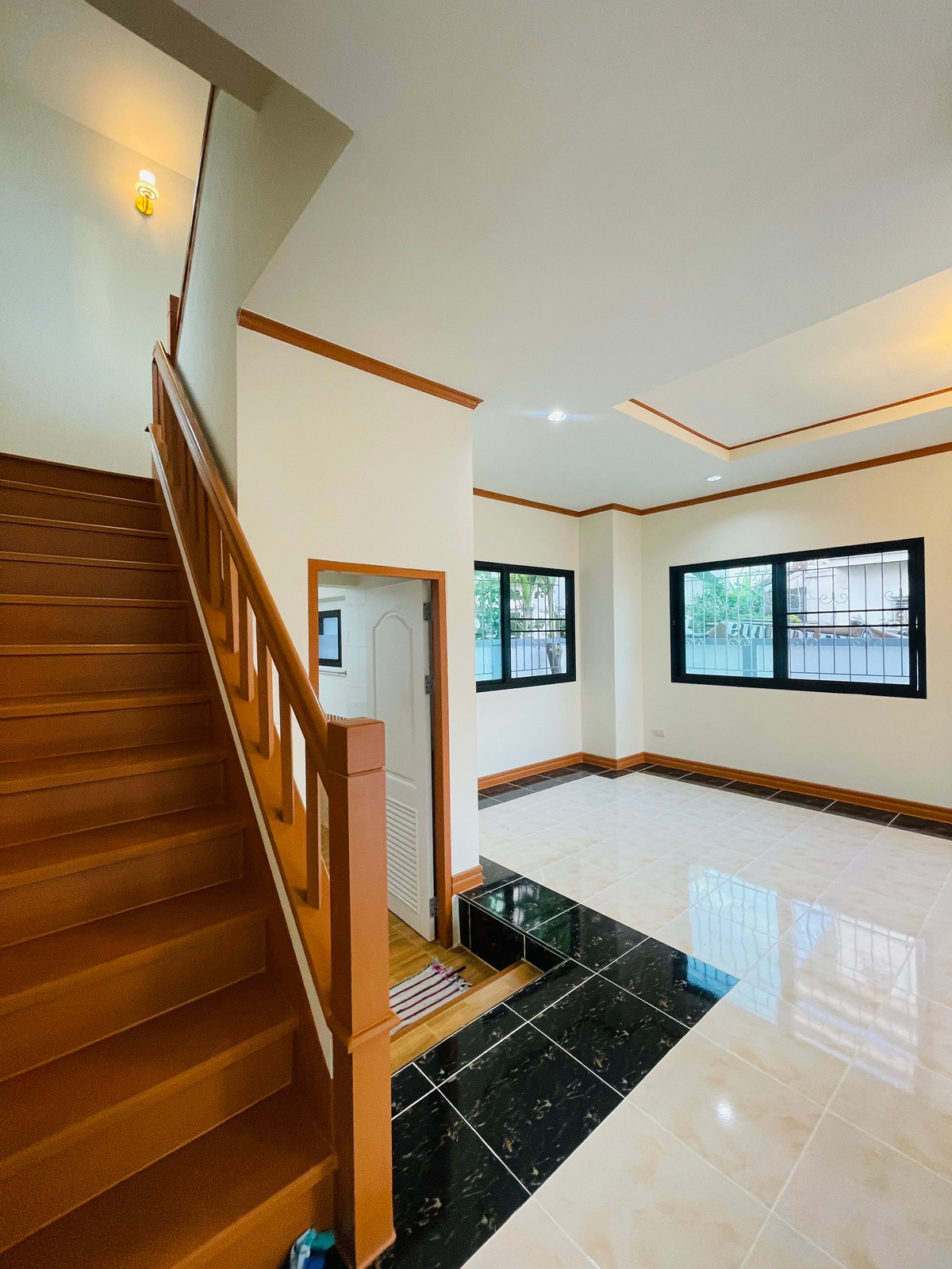 For SaleHouseNonthaburi, Bang Yai, Bangbuathong : Single house for sale, Imperial Laguna 2, Bang Bua Thong, 56 sq m, newly decorated, lots of space, free transfer.