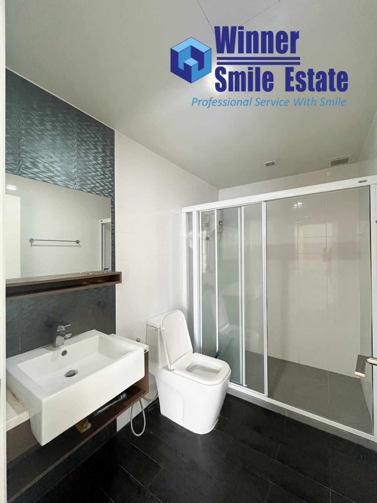 ให้เช่าทาวน์โฮมสมุทรปราการ สำโรง : ให้เช่า โฮมออฟฟิต เพล็กซ์ บางนา Plex Bangna 3 ชั้น 190 ตร.ม. ติดถนนบางนา-ตราด