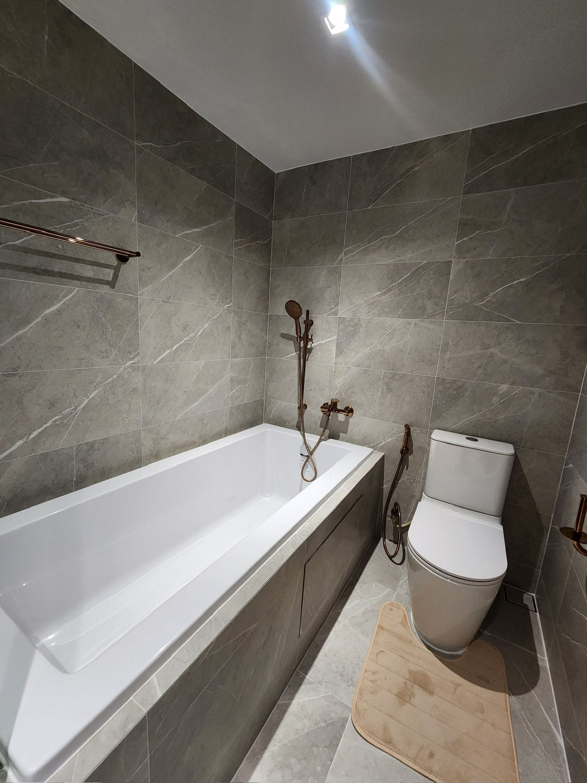 For RentCondoSukhumvit, Asoke, Thonglor : For Rent | CHAPTER Thonglor 25 ✨ Corner room, pool view.