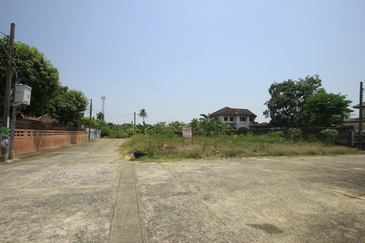 ขายที่ดินปิ่นเกล้า จรัญสนิทวงศ์ : ที่ดินพุทธมณฑลสาย2 ทวีวัฒนา-กาญจนาภิเษก15 ใกล้พระเทพตัดใหม่ หมู่บ้านสินพัฒนาธานี ที่ดินสร้างบ้านถมแล้ว แปลงมุมสวย 100วา เดินทางสะดวกได้หลายเส้นทาง  