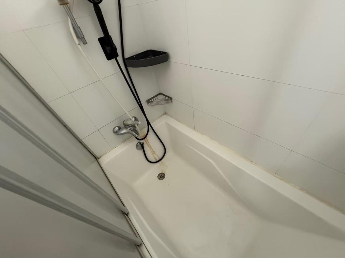 For RentCondoKhlongtoei, Kluaynamthai : Condo for rent : Lumpini Rama 4 Kluaynamthai(( BTS Ekkamai)) MK-02 line @livingbkk