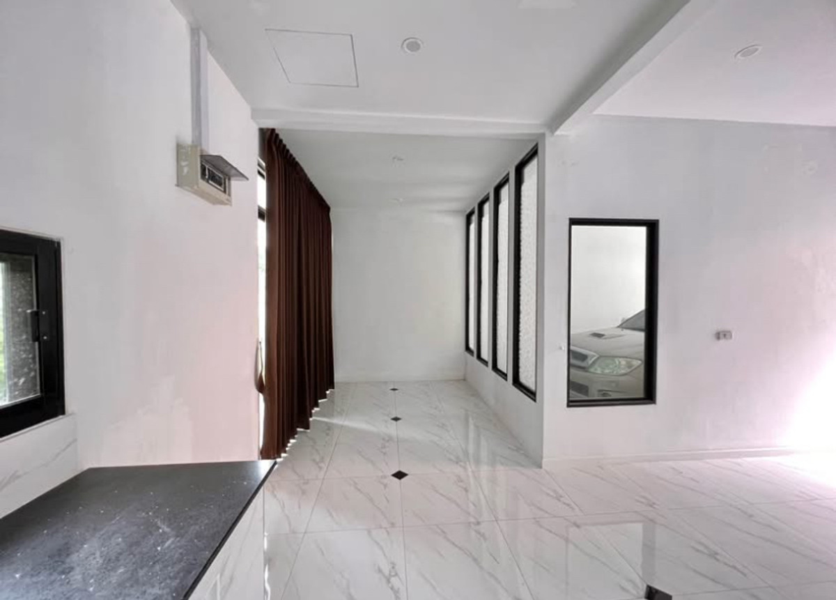 For RentTownhomeChaengwatana, Muangthong : Townhome/home office for rent Premium Golf Village, Muang Thong Thani, near IMPACT and Central Chaengwattana.