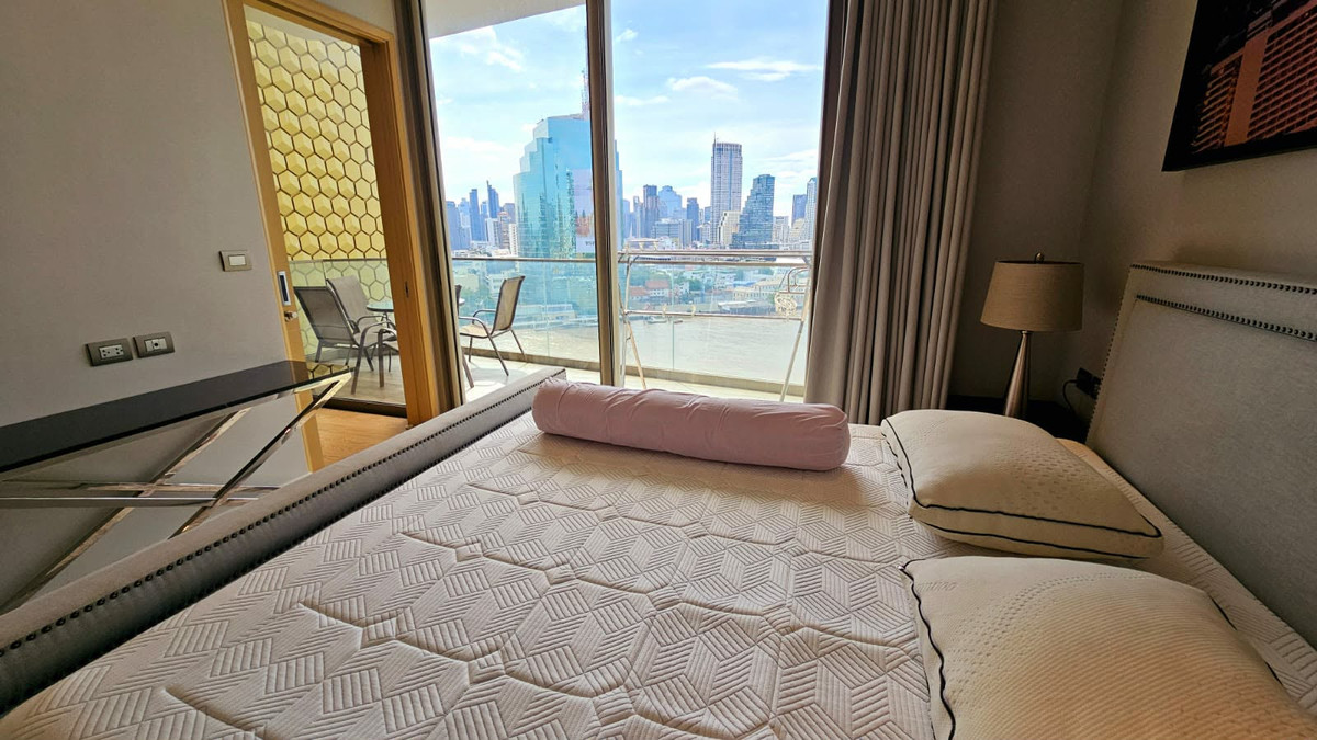 For RentCondoWongwianyai, Charoennakor : ⭐️ Magnolias Waterfront Residences ⭐️ 1 bedroom 79 sq m., luxury room, well decorated. Very beautiful view, ready to move