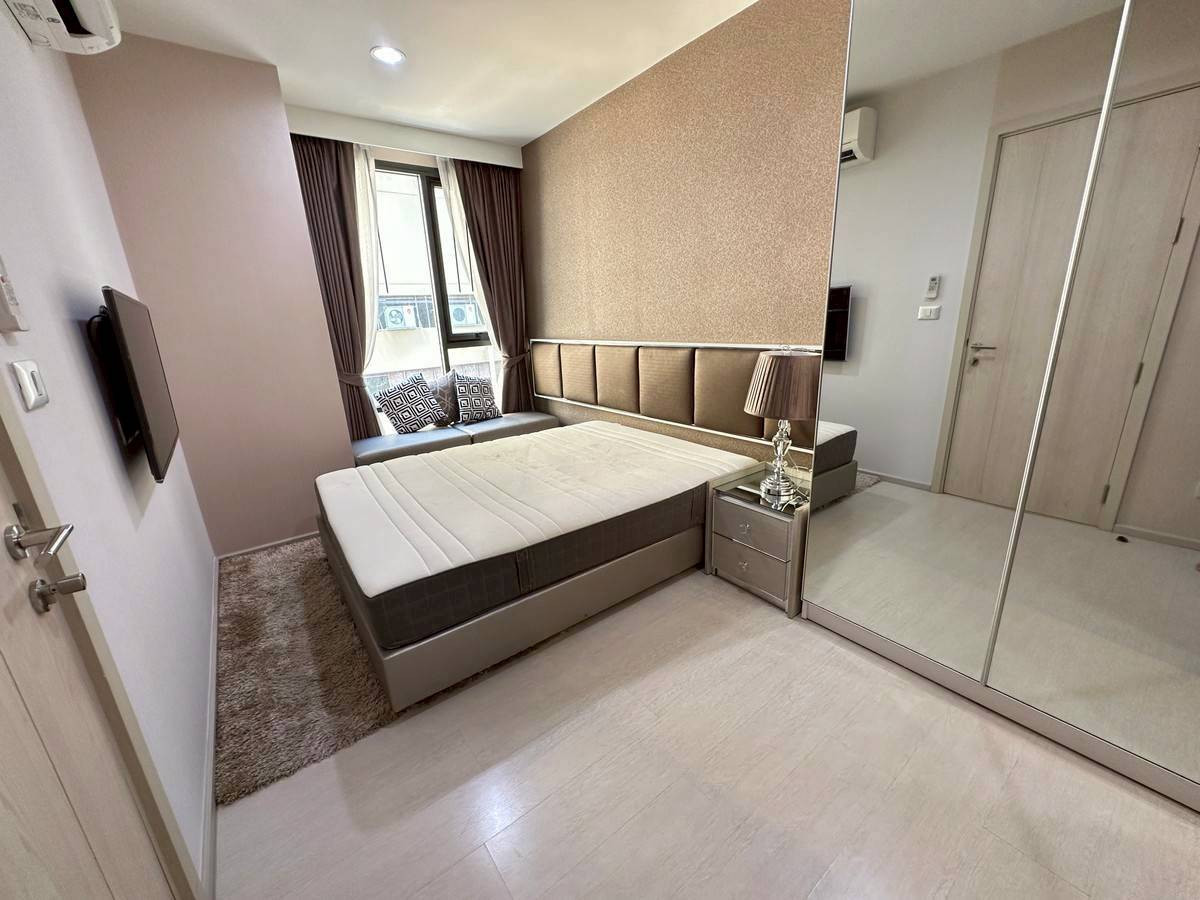 For RentCondoSukhumvit, Asoke, Thonglor : Condominium for rent Rhythm Sukhumvit 42, 6th floor, near BTS Ekkamai (N.2058)