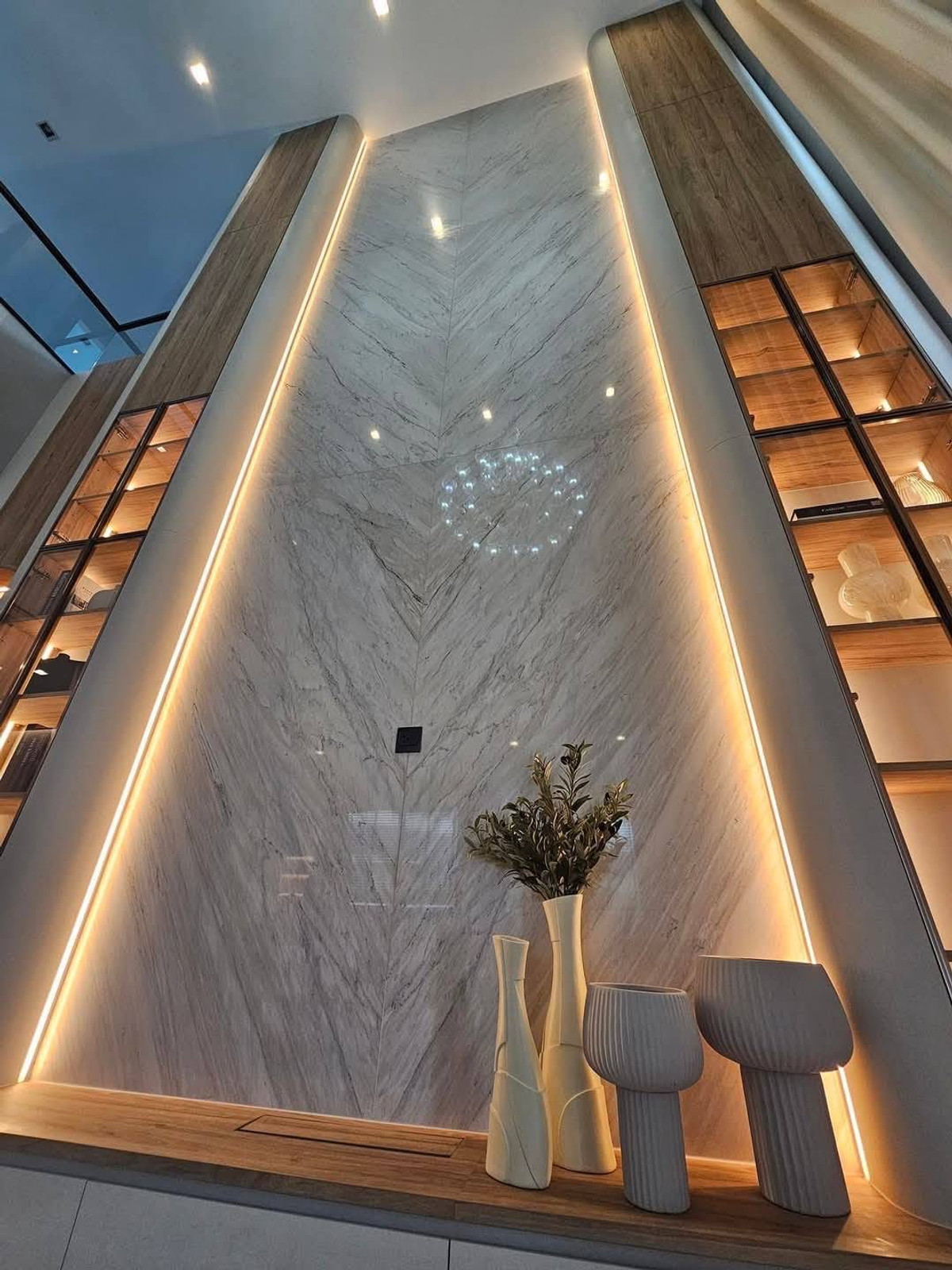 ให้เช่าบ้านพัฒนาการ ศรีนครินทร์ : ᚱ ให้เช่า บ้านหรู 🔥5 ห้องนอน 3 ห้องแม่บ้าน🔥 The Gentry Phatthanakan 2 ที่จอดรถ 8 คัน ✅ ใกล้ทองหล่อเพียง 5 กม.