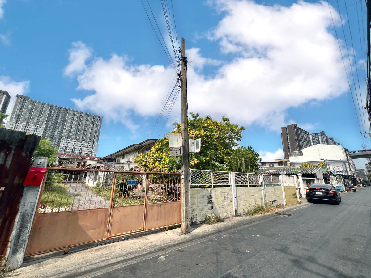 ขายบ้านบางซื่อ วงศ์สว่าง เตาปูน : 🔥 Rare Item! ที่ดินแปลงสวยใกล้ MRT บางซ่อน เดินทางเข้าเมืองโคตรสะดวก / ที่ดินพร้อมบ้าน ซอยกรุงเทพ - นนทบุรี 21 / 7 ห้องนอน (ขาย), House With land Soi Krungthep - Nonthaburi 21 / 7 Bedrooms (FOR SALE) BNS007