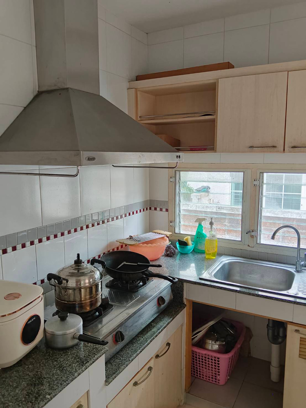 ขายบ้านราษฎร์บูรณะ สุขสวัสดิ์ : ใกล้ทางด่วนเพียง 1 กม.! มัณฑนา ธนบุรีรมย์ ทำเลดีมีทางเข้า-ออก 2 ทาง เดินทางเข้าเมืองสะดวก เพียง 15 นาที ก็ถึงพระราม3