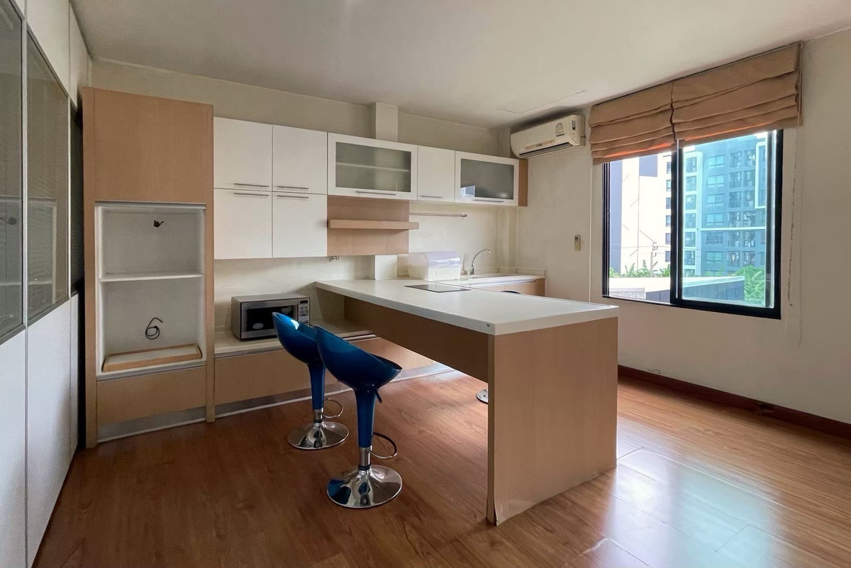 ให้เช่าโฮมออฟฟิศบางนา แบริ่ง ลาซาล : โฮมออฟฟิต 4 ชั้น ตกแต่งสวยงาม ให้เช่า ย่านบางนา ใกล้ตลาดเซฟวันโก บางนา