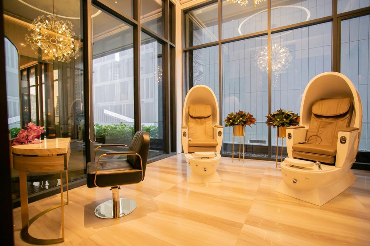 For RentCondoSukhumvit, Asoke, Thonglor : 🔥🔥 FOR RENT 🔥🔥🔥 Hyde Heritage Thonglor, (3 Bedrooms, 3 Bathrooms, 130 SQM) Ready to move in !! 🚝 Near BTS Thonglor