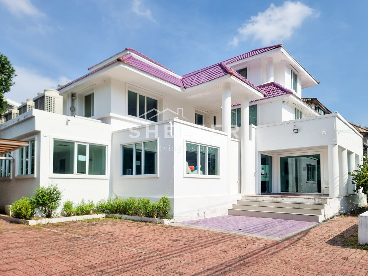 For SaleHome OfficeRamkhamhaeng, Hua Mak : "Home Office Town in Town...a prime location for business. Connecting along the expressway - Lat Phrao - Rama 9