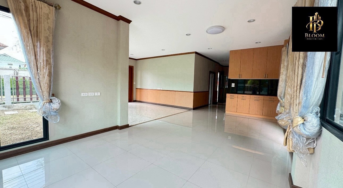 ขายบ้านนวมินทร์ รามอินทรา : ( 𝐅𝐨𝐫 𝐒𝐚𝐥𝐞 )🏠 Life bangkok boulevard Ramintra 105