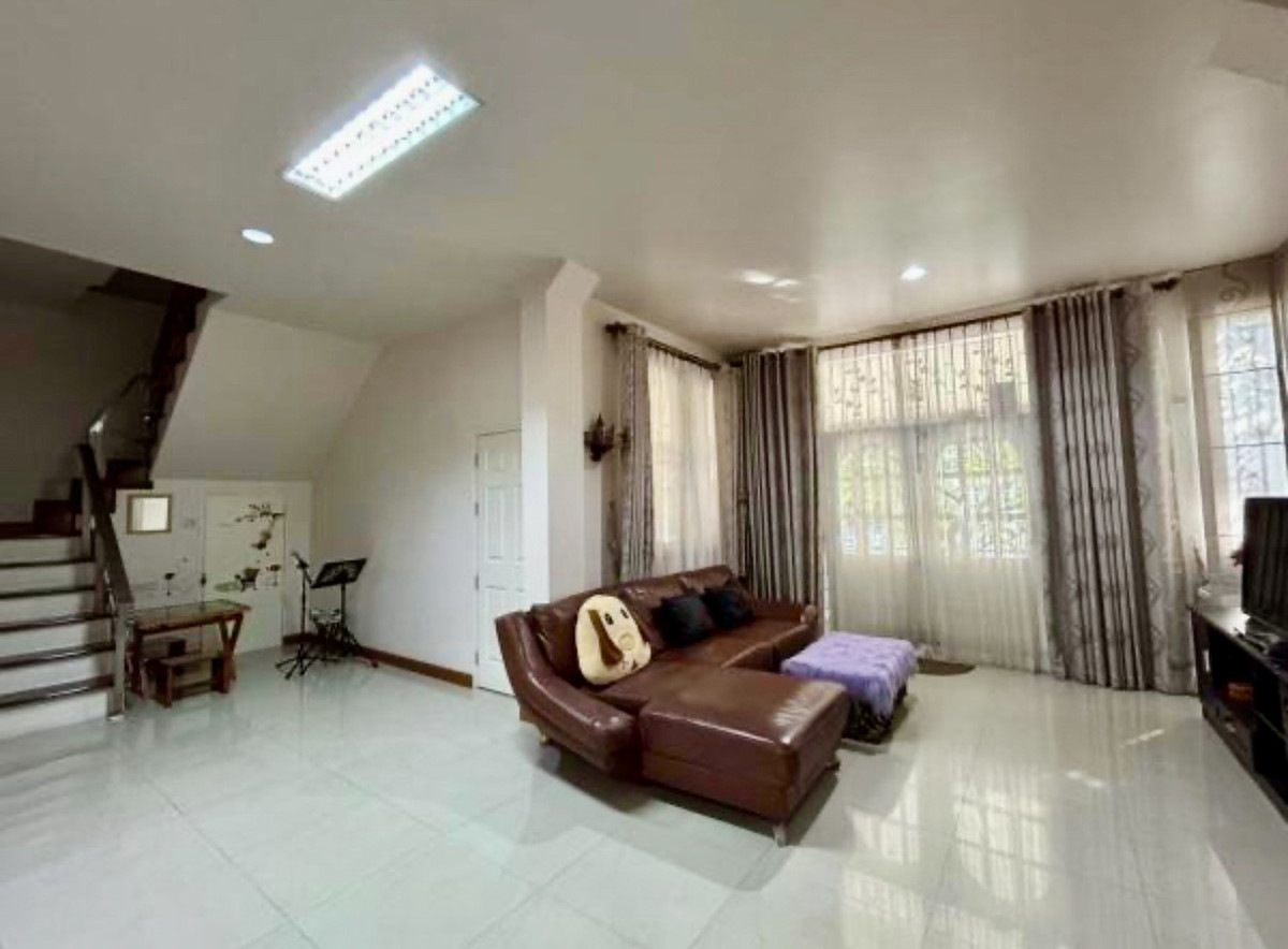 For RentOnnut, Udomsuk : Fahluang Ville Village, Soi Sukhumvit 101 / 5 bedrooms (for rent), Fahluang Ville Sukhumvit 101 / 5 Bedrooms (FOR RENT) GNG042