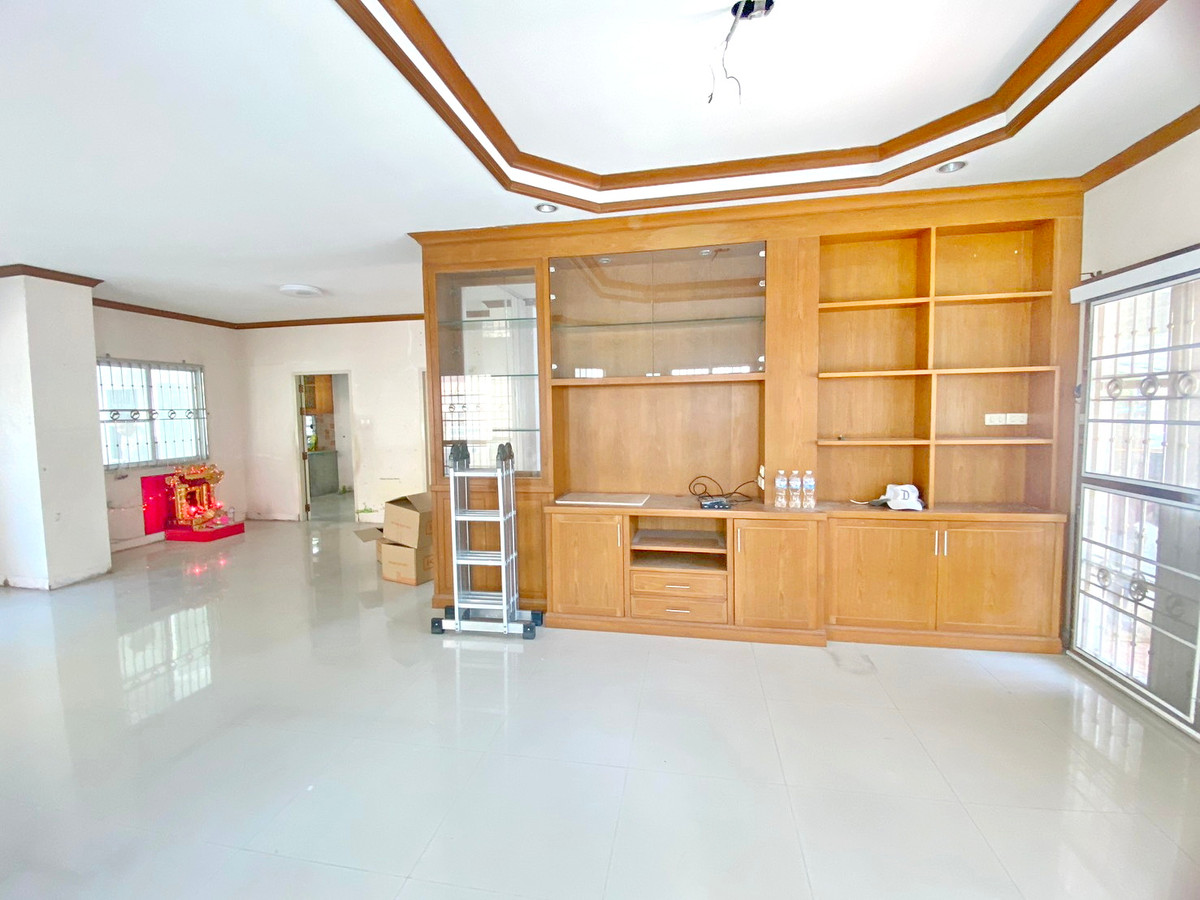 ขายบ้านพัทยา บางแสน ชลบุรี สัตหีบ : H0800♚ขาย บ้านเดี่ยว 3 ห้องนอน⚝หมู่บ้านมณีรินทร์บางแสน♜099-5919653,065-9423251▚Line@sureresidence