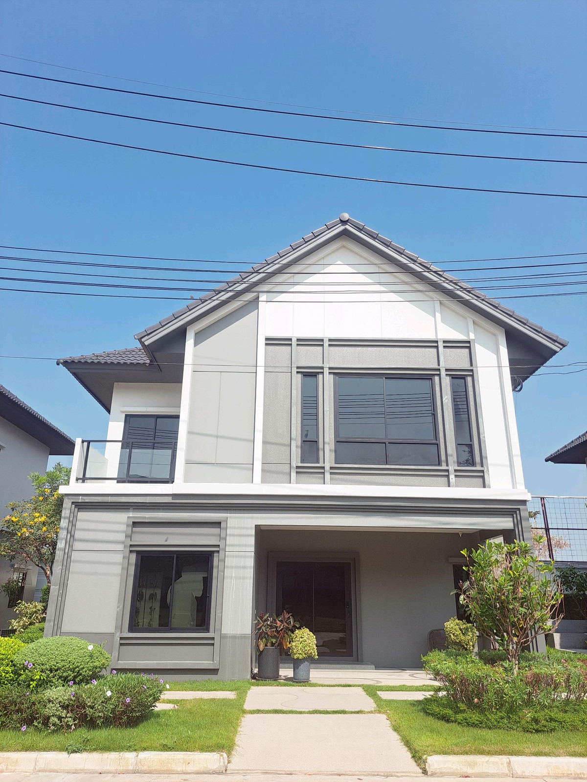 ขายบ้านปทุมธานี รังสิต ธรรมศาสตร์ : #บริทาเนีย ราชพฤกษ์-𝟑𝟒𝟓 บ้านซีรีย์ใหม่ พิเศษ! แปลงมุมหน้าสวน* ✨