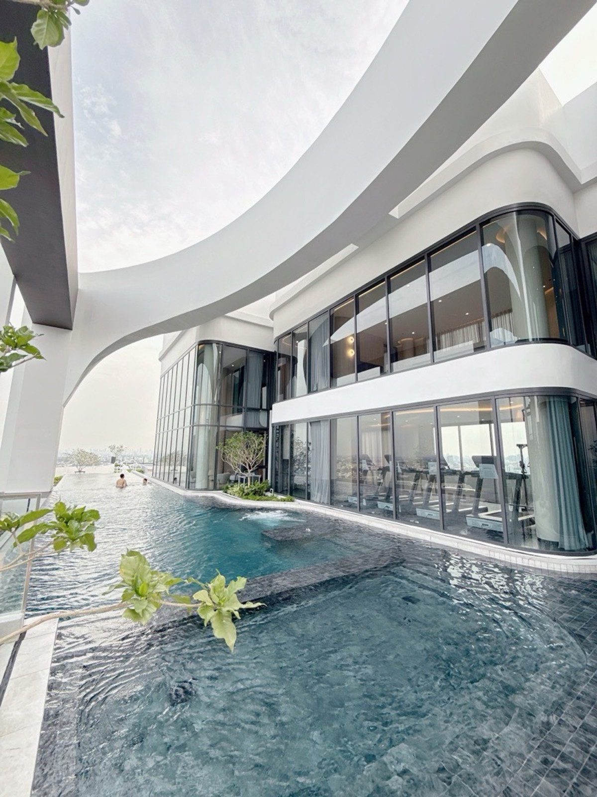 For SaleCondoKasetsart, Ratchayothin : 𝐂𝐎𝐁𝐄 Kaset-Sripatum, free down payment 𝐎 baht, light installments 𝟖,𝟗𝟎𝟎/month, new room, first hand, complete, ready to move in.