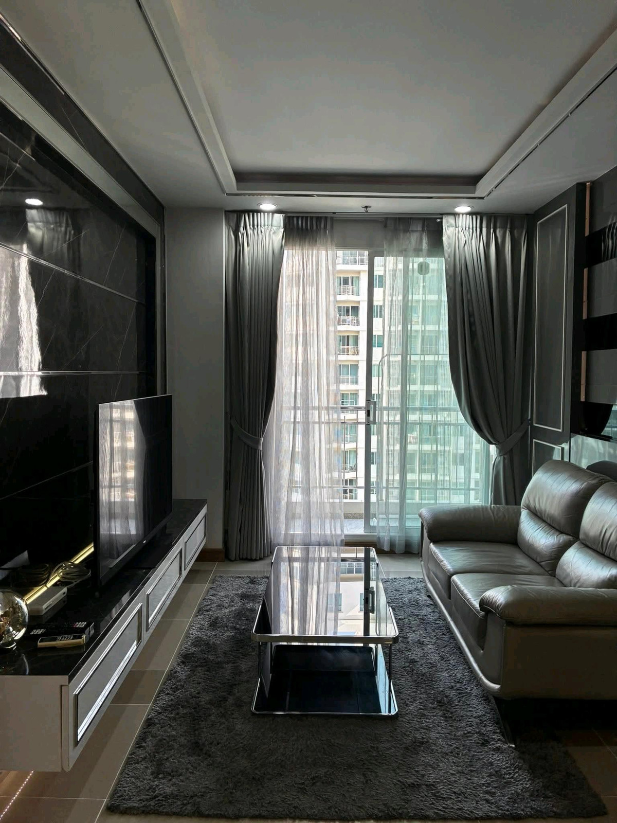 ให้เช่าคอนโดพระราม 9 เพชรบุรีตัดใหม่ RCA : ให้เช่า ศุภาลัยเวลลิงตัน ห้วยขวาง ใกล้Mrt 300เมตร ฟรีwifi
