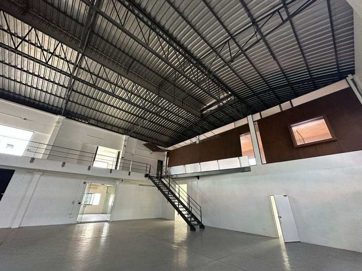For RentWarehouseOnnut, Udomsuk : Warehouse Sukhumvit 101 / 250 sq.w. (FOR RENT) GNG065