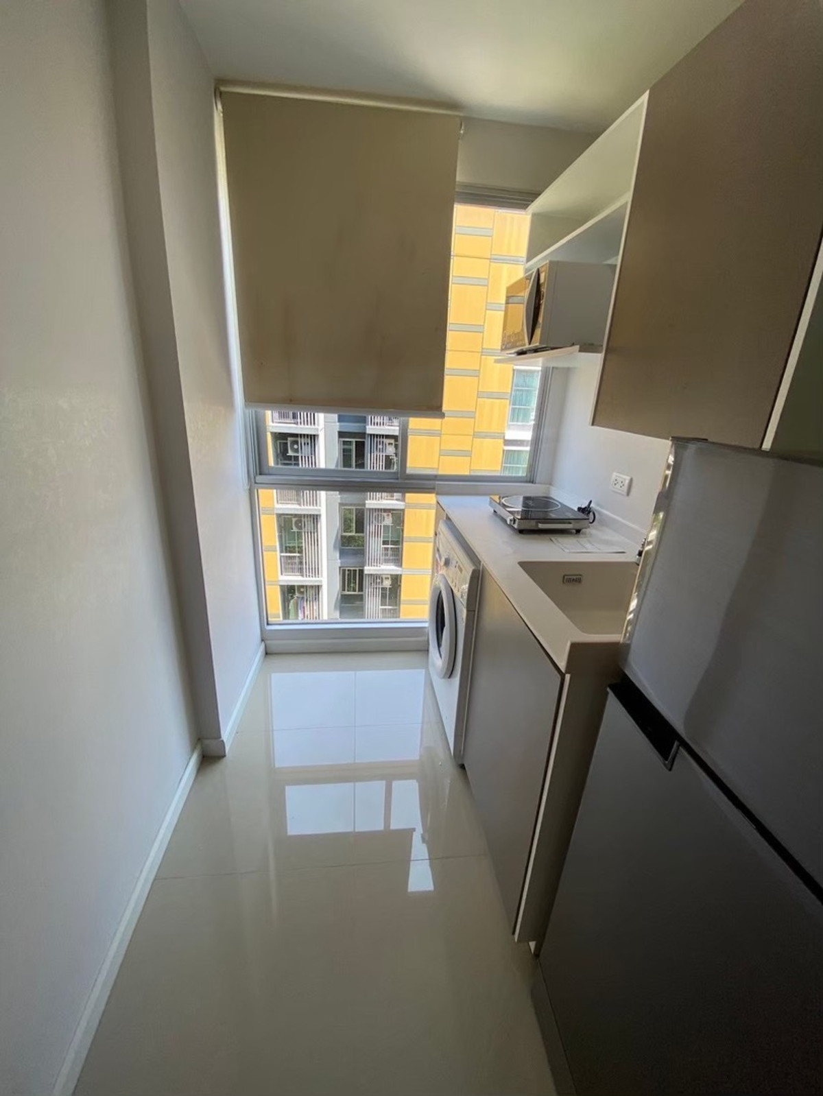 ให้เช่าคอนโดคลองเตย กล้วยน้ำไท : คอนโด Metro Luxe พระราม 4 ให้เช่า 40sqm. ราคา 16,000 ต่อรองได้