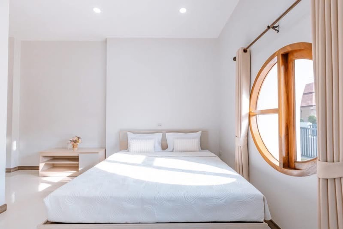 ขายบ้านเชียงราย : ✈️ ด่วน! ขายบ้านเดี่ยวพร้อมอยู่เชียงราย (โซนบ้านดู่) ดีไซน์มินิมอล พื้นที่กว้าง 88.6 ตร.ว. ใกล้สนามบินแม่ฟ้าหลวงเพียง 5 นาที! 🏡