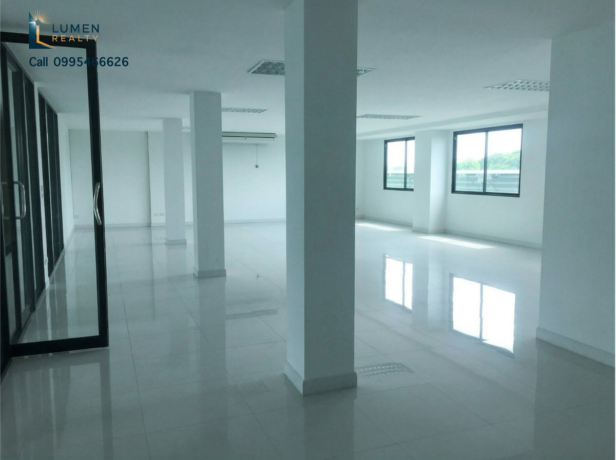 ขายอาคารพาณิชย์นวมินทร์ รามอินทรา : [ขาย-เช่าด่วน!] อาคารสำนักงานหัวมุม ทำเลทองคู้บอน – พื้นที่ใช้สอยยักษ์ 1,700 ตร.ม. ✨🏢