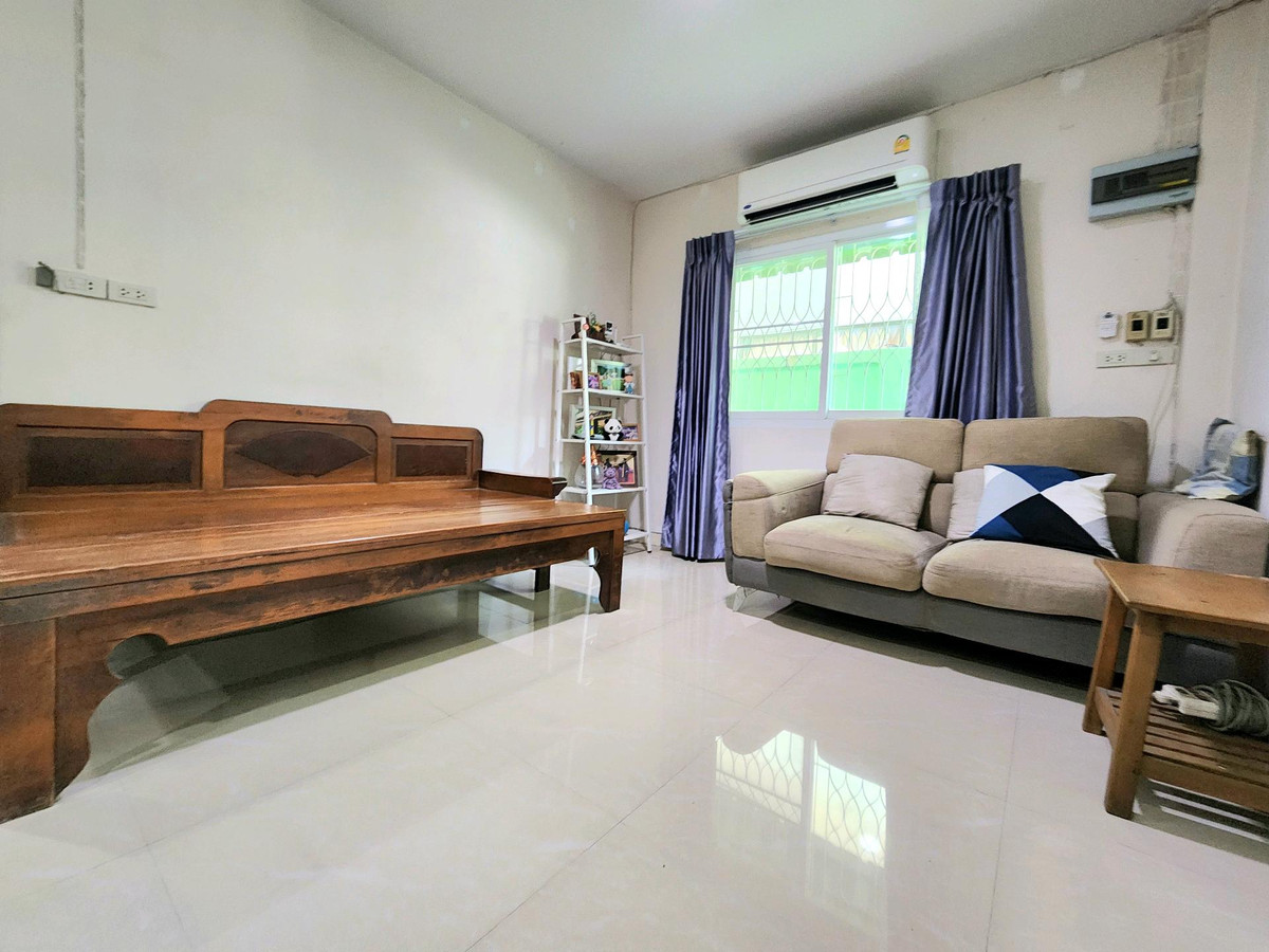 For SaleBang Sue, Wong Sawang, Tao Pun : Single-story house, Bang Sue location, near the market, near Yothinburana School.