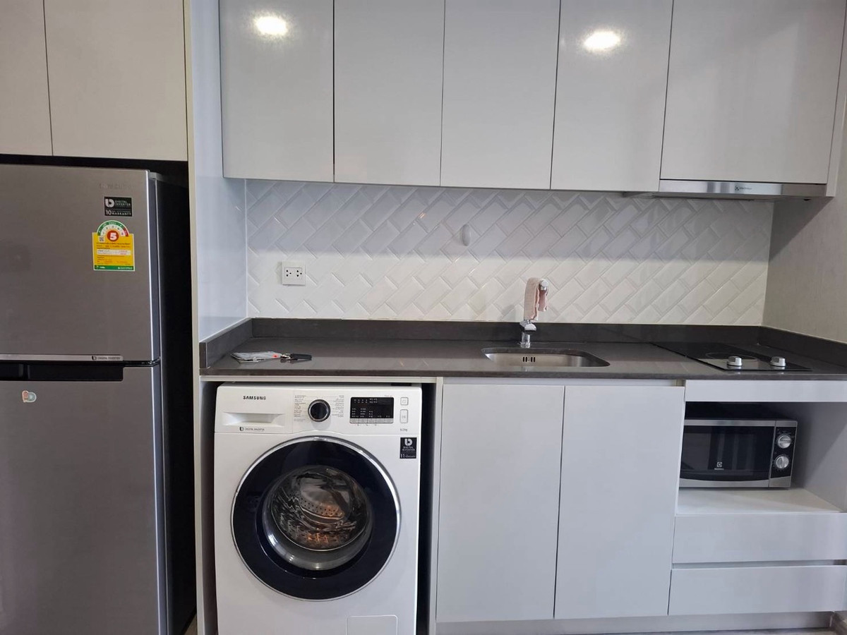 For RentCondoRatchathewi,Phayathai : Maestro Condo for rent, Ratchathewi BTS Ready to move in, 16,000 baht, close to Siam, only 1 station.