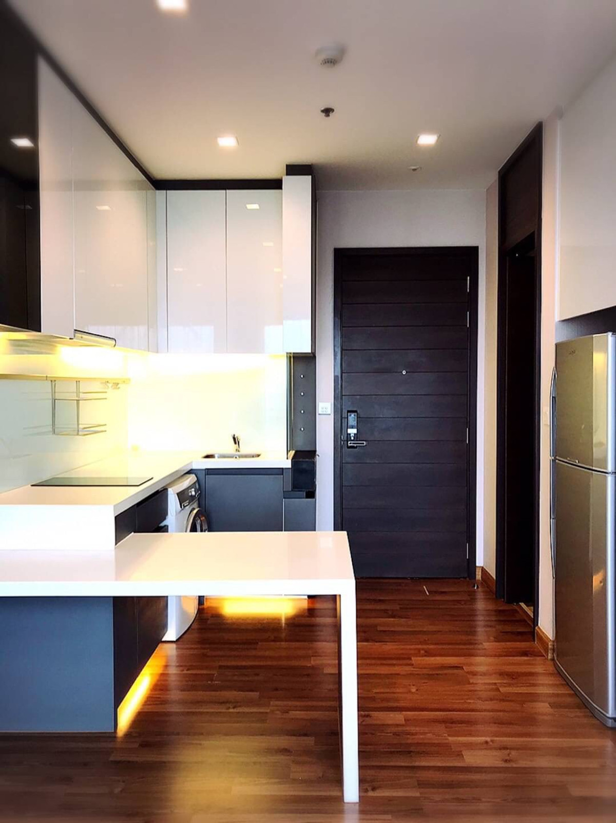 ให้เช่าคอนโดรัชดา ห้วยขวาง : !! ห้องสวย ให้เช่าคอนโด Ivy Ampio ใกล้ MRT ศูนย์วัฒนธรรม