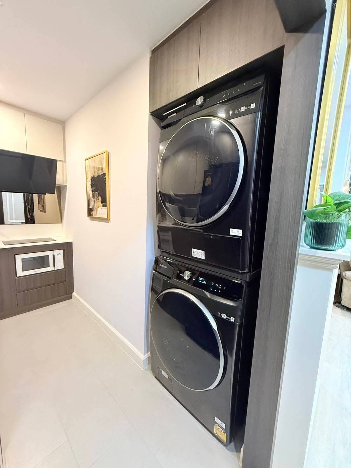 For RentCondoRamkhamhaeng, Hua Mak : For Rent 🔥 Supalai Veranda Ramkhamhaeng 🔥 2 Bedrooms, 2 Bathrooms, Fully Furnished and Equipped with Appliances. Near MRT Orange Line.