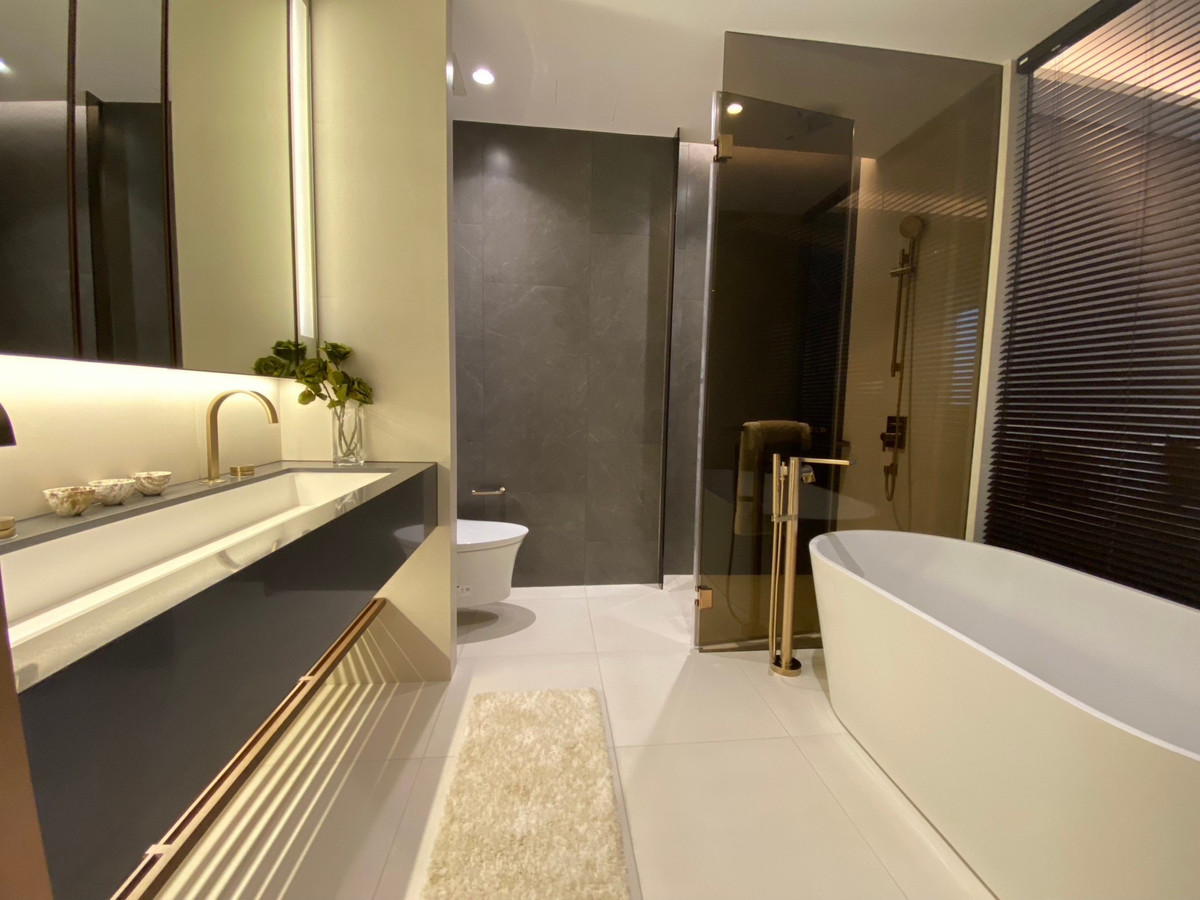 ให้เช่าคอนโดสุขุมวิท อโศก ทองหล่อ : (ปล่อยเช่า) The Estelle Phrom Phong 1 นอน 60 ตร.ม.  (Pet-Friendly) ห้องตกแต่งครบ เฟอร์+เครื่องใช้ไฟฟ้าครบ ㅡ ใกล้ 🚆BTS พร้อมพงษ์