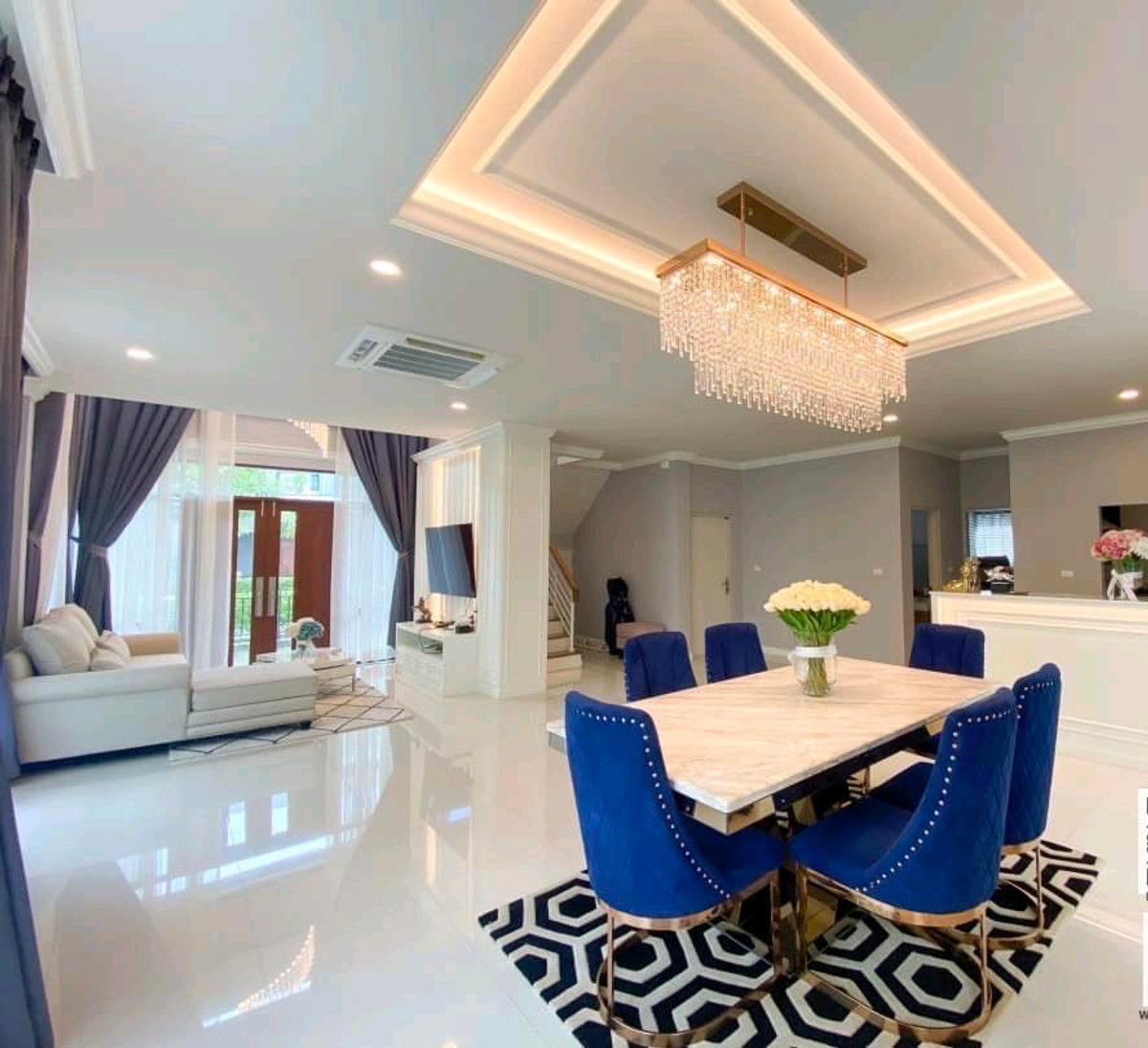 For RentHouseBangna, Bearing, Lasalle : For Rent 4 Bedrooms The City Bangna Km7 Call: 083-966-3665