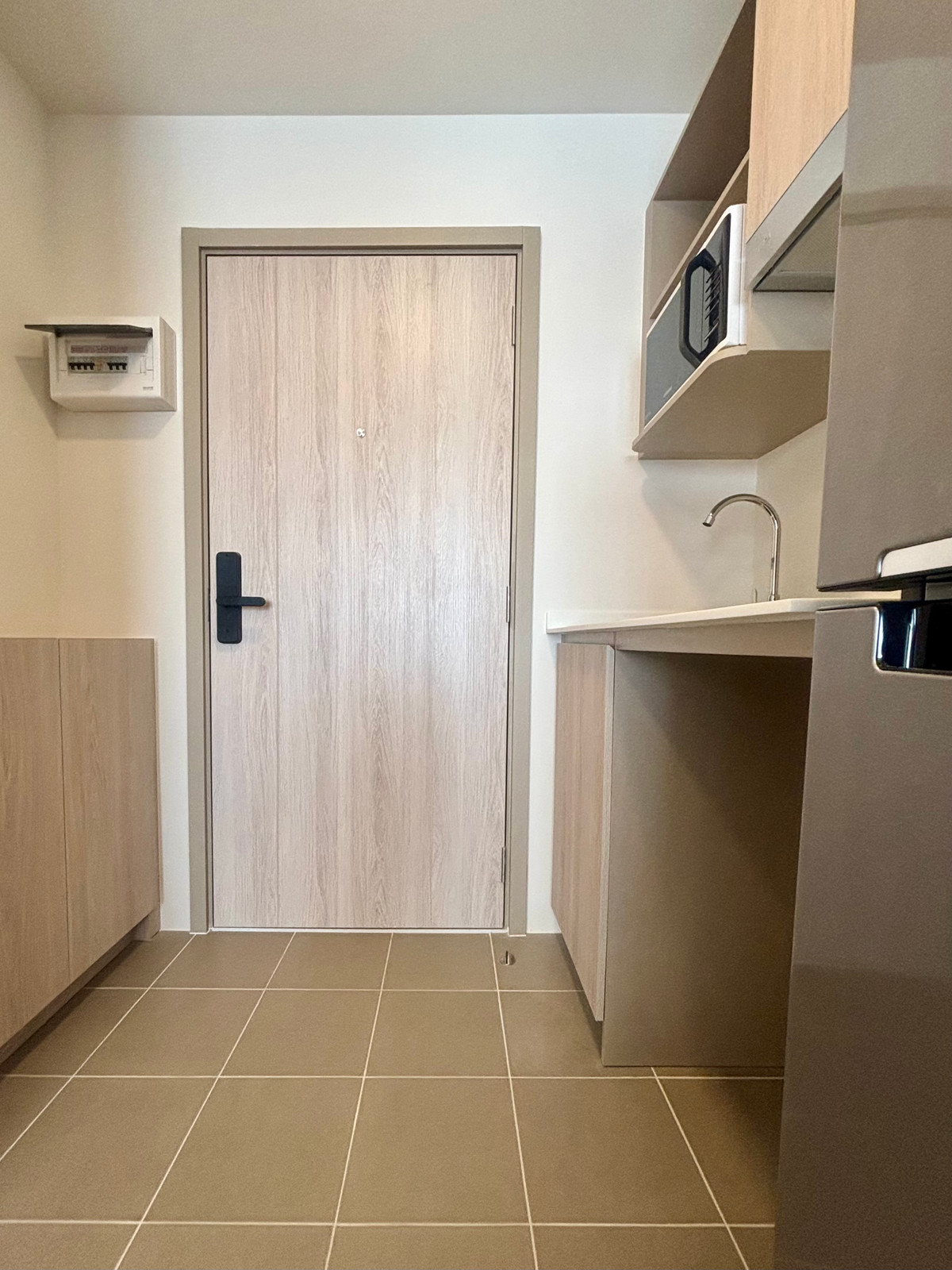 ให้เช่าคอนโดขอนแก่น : ปล่อยเช่าดี คอนโด ชั้นสูง 