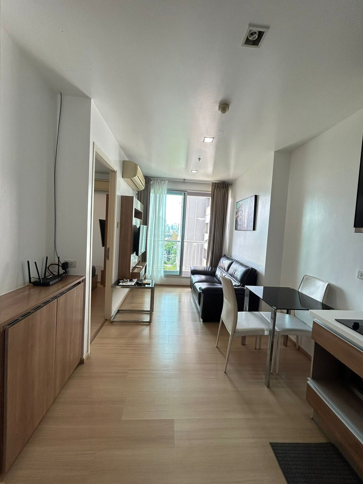 ให้เช่าคอนโดอ่อนนุช อุดมสุข : ให้เช่าห้องพร้อมทุกอย่าง รวมwifi ใกล้ BTSอ่อนนุช 200 ม. รับ3,6 เดือน 1 นอน 1 น้ำ ไซส์ 35 ตร.ม.20K.ราคาดีม้าก Rhythm Sukhumvit 089-6620022