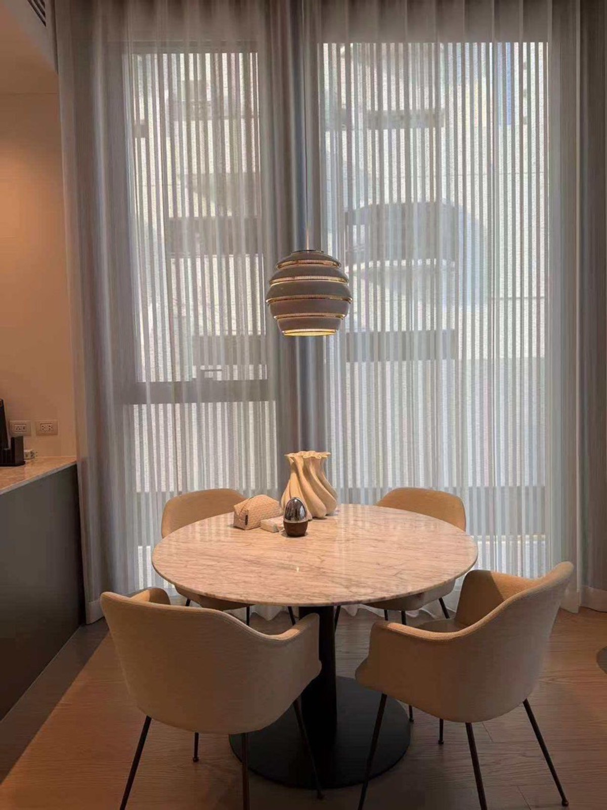 ให้เช่าคอนโดวิทยุ ชิดลม หลังสวน : ✨ SCOPE Langsuan | Luxury Unit for Rent ✨ 1Bed2Bath  85sqm special price 130k Call 0635925888