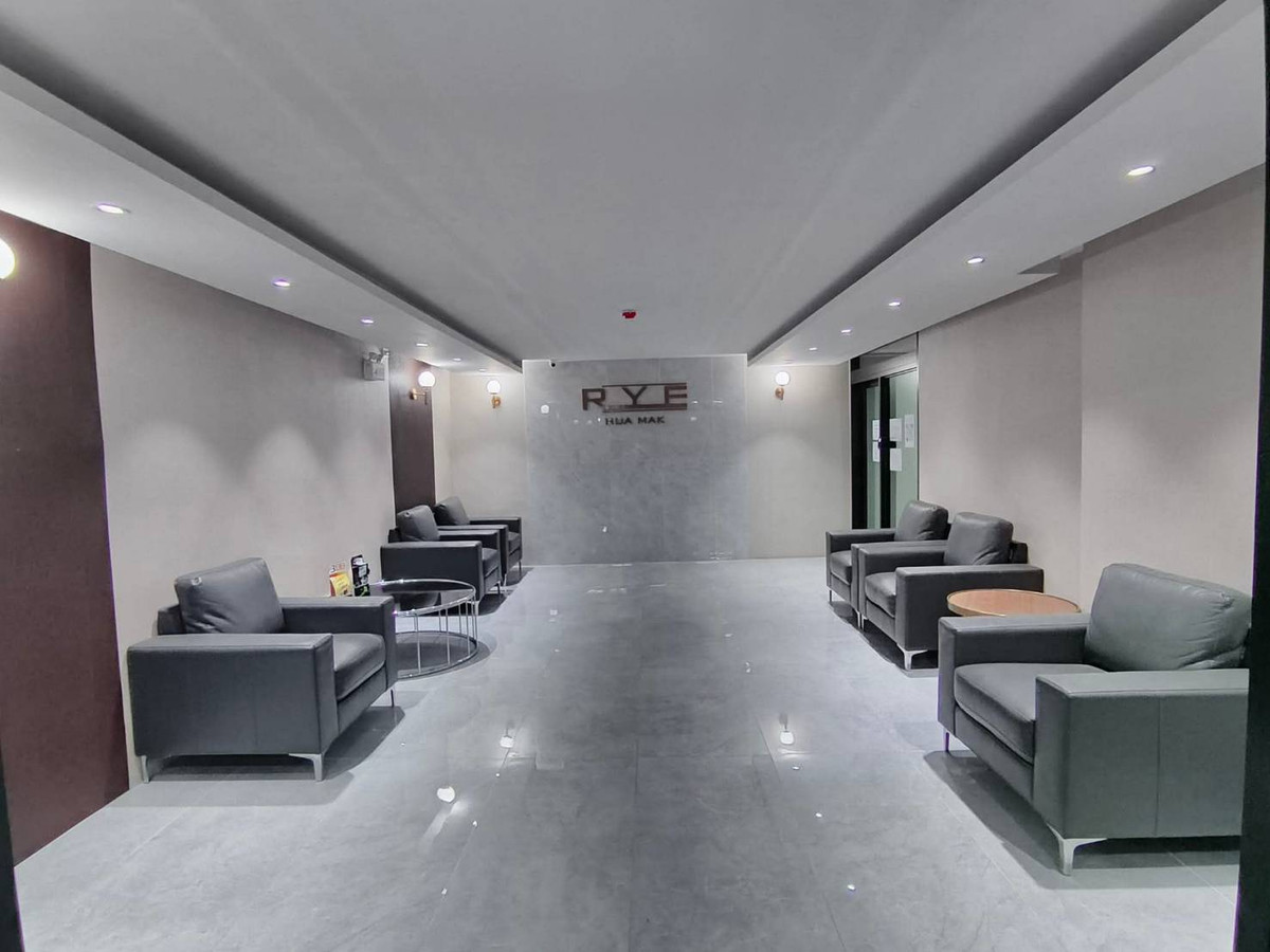 ให้เช่าคอนโดรามคำแหง หัวหมาก : ✨🏙️ เดิน 3 นาทีถึง ARL หัวหมาก | วิวสระน้ำ เฟอร์ครบ | RYE Huamak 🚆💦