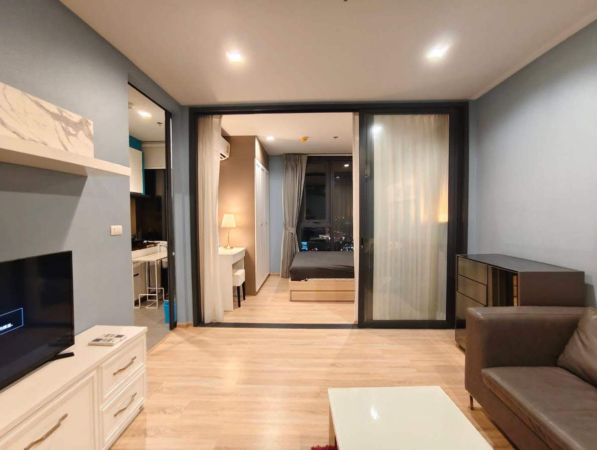 ขายคอนโดพระราม 9 เพชรบุรีตัดใหม่ RCA : #E374🔥060469 ขายคอนโด ดีลหลุดจำนอง 🔥 THE BASE Garden Rama 9