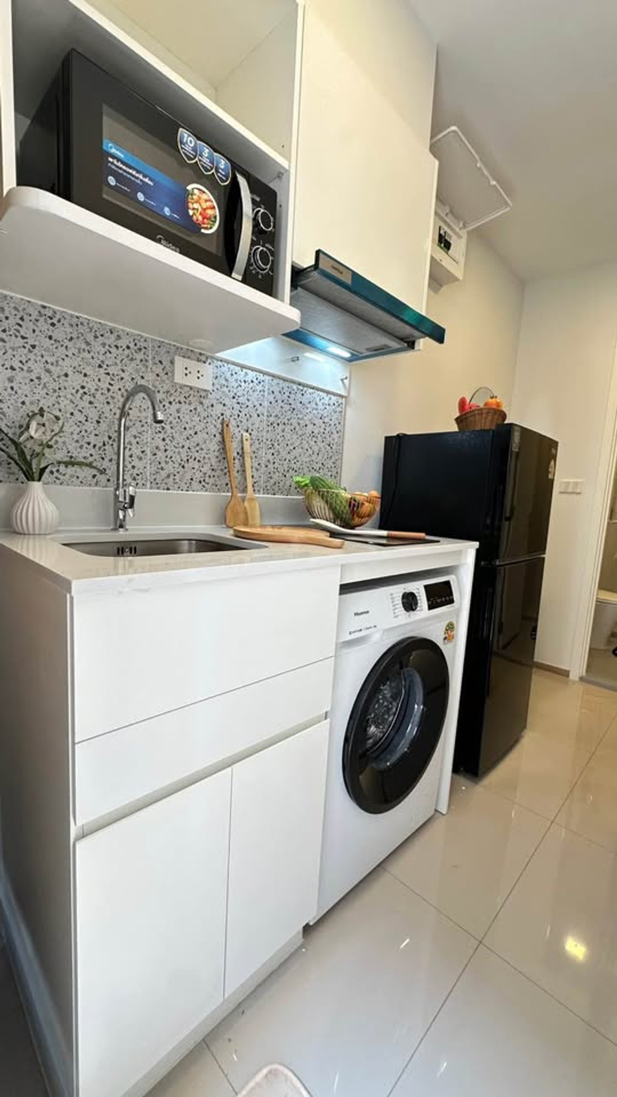 ให้เช่าคอนโดปิ่นเกล้า จรัญสนิทวงศ์ : ⭐️ Chapter One Spark Charan⭐️ 1 ห้องนอน 1 ห้องน้ำ ห้องตกแต่งน่าอยู่  เฟอร์นิเจอร์และเครื่องใช้ไฟฟ้าครบ