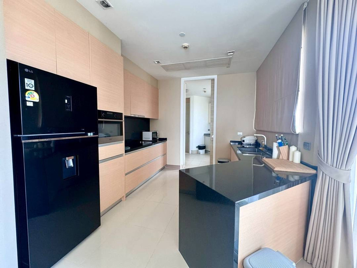 ให้เช่าคอนโดพัทยา บางแสน ชลบุรี สัตหีบ : ให้เช่า คอนโดหรู 3 ห้องนอน ขนาด 217 ตารางเมตร วิวทะเลจอมเทียน