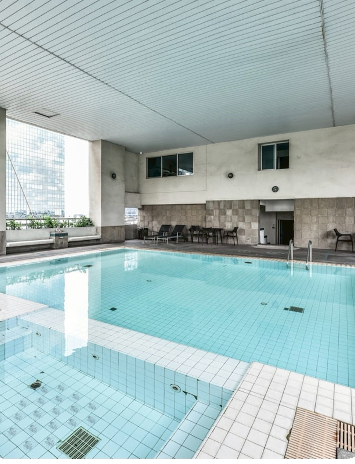 For RentCondoRatchathewi,Phayathai : For urgent rent, Baan Pathumwan Condo, 2 bedrooms, 1 bathroom, Baan Pathumwan Condo.