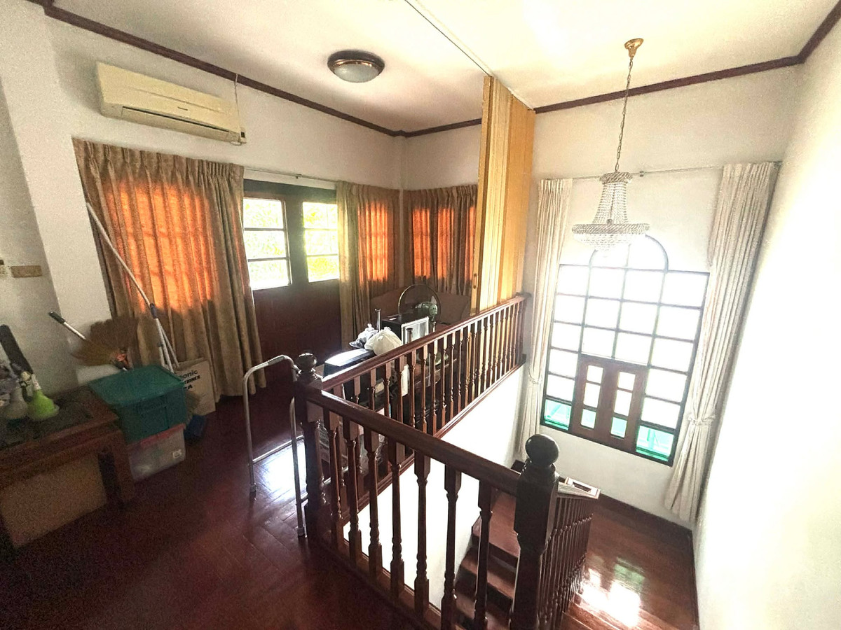 For SaleHouseSukhumvit, Asoke, Thonglor : ᚱ Single house for sale ✅4 bedrooms 🔥5 minutes to Ekkamai 🔥 Phakamas Village, Sukhumvit 71 (Pridi 14), 1 maid's room, 2 car parking spaces, 67 sq m., near BTS Phra Khanong.