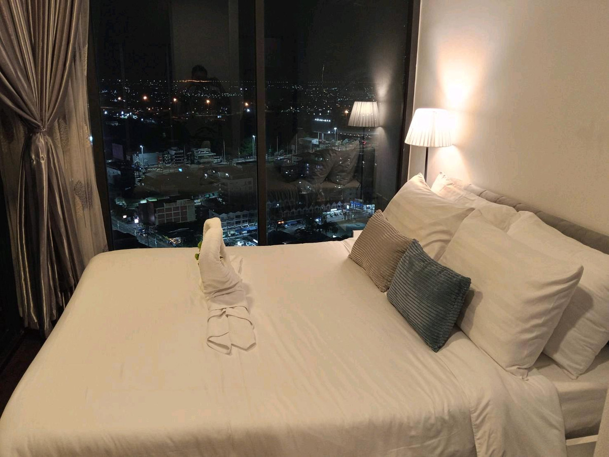 ให้เช่าคอนโดพัทยา บางแสน ชลบุรี สัตหีบ : Posh Pattaya​ ห้องมุม วิวทะเล+city