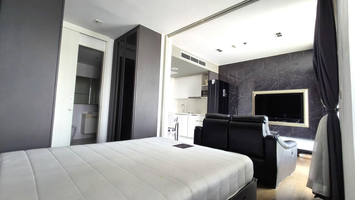 For RentCondoSathorn, Narathiwat : Nara9, 39 sq m, 31st floor, 1 bedroom, 1 bathroom, BTS Chong Nonsi.