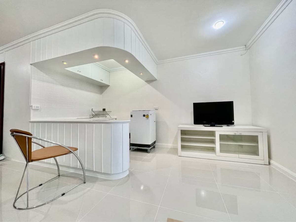 ให้เช่าคอนโดสุขุมวิท อโศก ทองหล่อ : 17k🔥ปล่อยเช่า คอนโดใกล้BTS พร้อมพงษ์ | Supalai Place Sukhumvit 39 | 1 ห้องนอน 50 ตร.ม. ตกแต่งครบพร้อมเข้าอยู่ ใกล้ตึก Italthai 800 m.