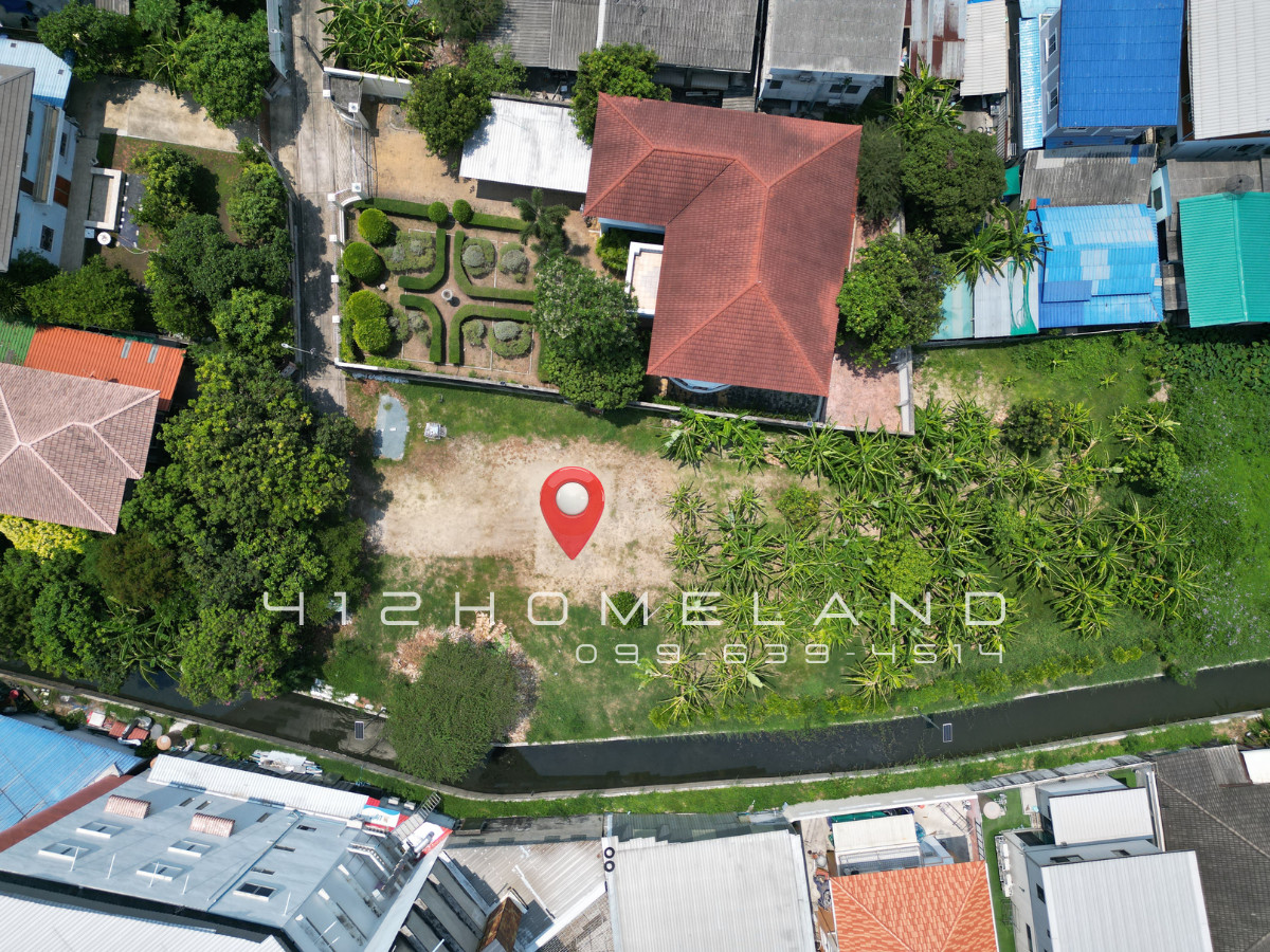 For SaleLandSamut Prakan,Samrong : Land for sale, 297 sq m., near Paknam Electricity Authority intersection. Suitable for building a house, office, home office, Mueang Samut Prakan District.