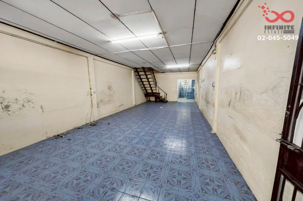 ขายทาวน์โฮมรัชดา ห้วยขวาง : ขายทาวน์เฮาส์ 2 ชั้น 20 ตร.ว. ซอยพุ่มอุไร 3 ถนนสุทธิสาร - ลาดพร้าว 64 ใกล้ MRT สุทธิสาร