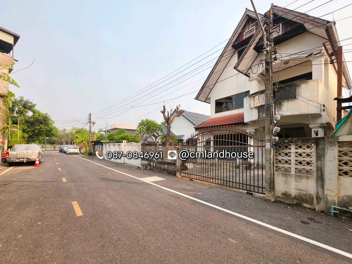 ขายบ้านเชียงใหม่ : ถูกกว่าคุ้มกว่าคอนโด! บ้านวรุณนิเวศน์ ต.แม่เหียะ อ.เมือง ใกล้แยกแม่เหียะ บิ๊กซี แม็คโคร IKEA 2 กม. ใกล้เซ็นทรัลแอร์พอร์ต 4 กม. ใกล้สนามบิน 5 กม. (ขายตามสภาพต้องปรับปรุง)